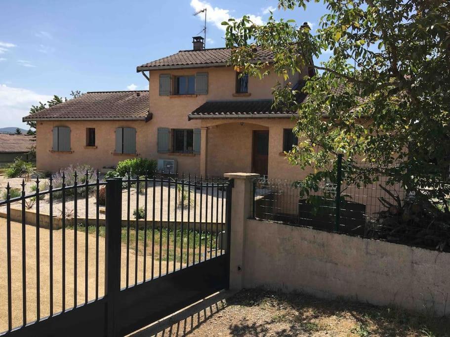 Appartement 55M2 En Beaujolais & Enedis A 15 Min Saint-Germain-Nuelles Exterior foto
